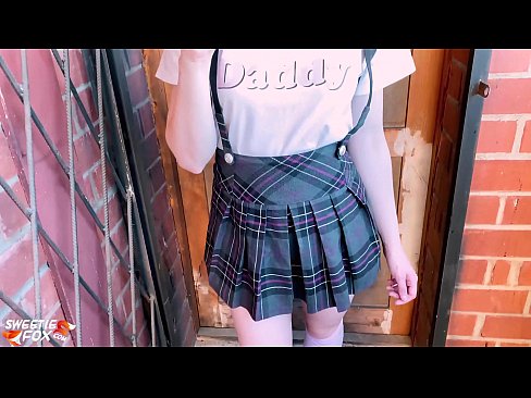 ❤️ Schoolgirl Mengisap penisnya dalam-dalam dan meniduri alih-alih kelas. ❤❌ Hanya porno pada kami