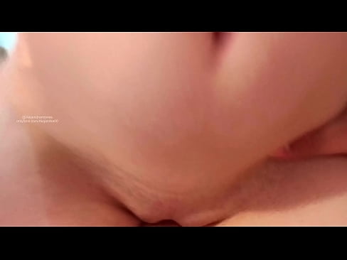 ❤️ Tidur di kamar kakakku dan begitulah aku terbangun ❤❌ Hanya porno pada kami